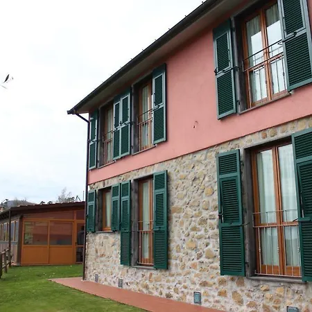 Daniela Alloggio per agriturismo Bracelli