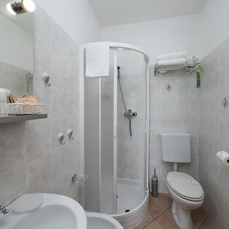 Daniela مزرعة للإقامة Bracelli